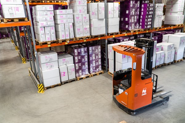warehousing services, shipping solutions